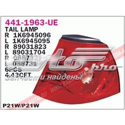 Lampa zespolona tylna prawa zewnętrzna Magneti Marelli LLE321 cena, od 61,62 USD