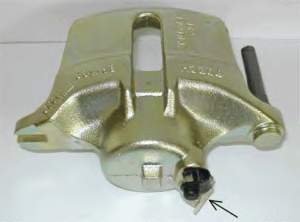 7711135739 Renault (RVI) Zacisk hamulcowy przedni prawy
