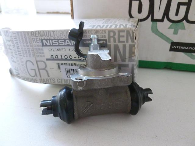4410095F0A Nissan/Infiniti Cylinder hamulcowy roboczy tylny