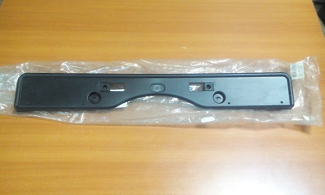 5211433160 Toyota Ramka do mocowania przedniej tablicy rejestracyjnej