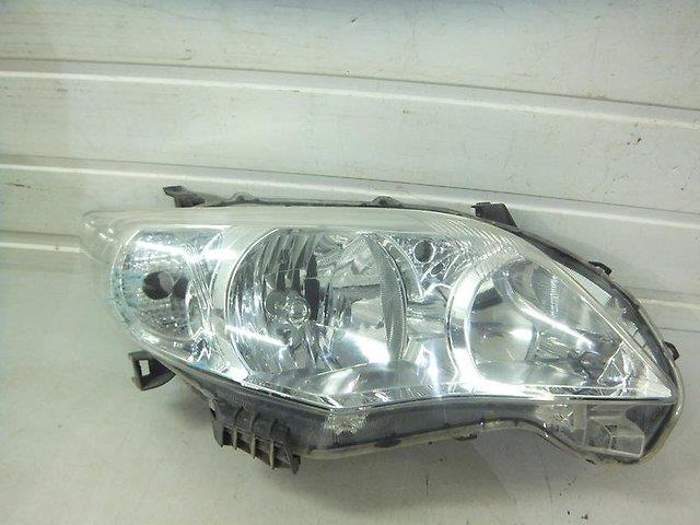  Reflektor prawy Toyota Corolla 