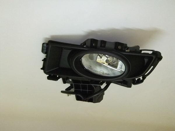 Lampa przeciwmgielna lewa do Mazda 3  BK12