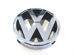 Emblemat na atrapę chłodnicy Volkswagen Vento (1H2)