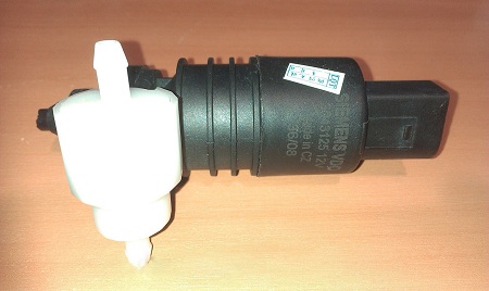 Pompka spryskiwacza szyby tylnej Mitsubishi 8260A059 cena, od 22,08 USD