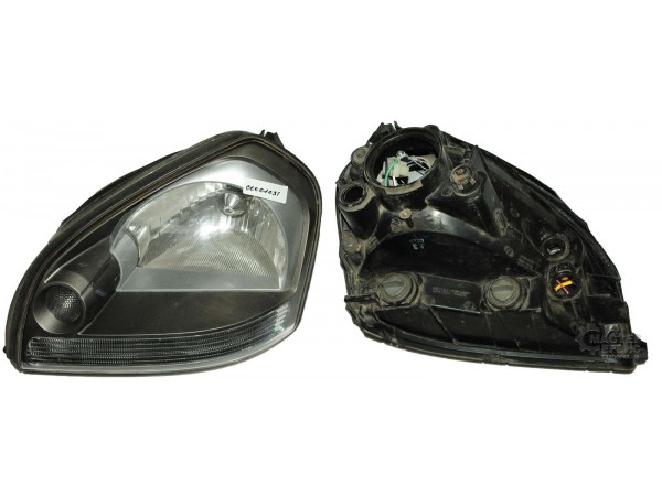 921022E022 Hyundai/Kia Reflektor prawy