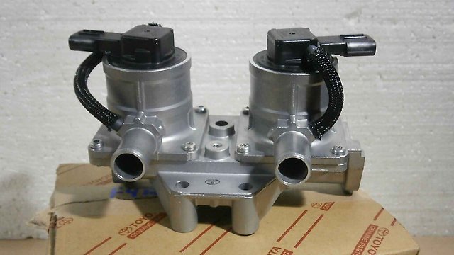 Zawór odpowietrzający katalizatora Toyota 2570138064 cena, od 336,67 USD