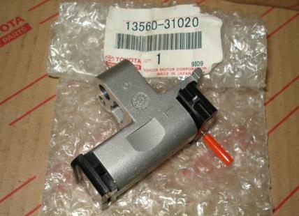 Napinacz łańcucha wałków rozrządu lewy Toyota 135600P010 cena, od 70,58 USD