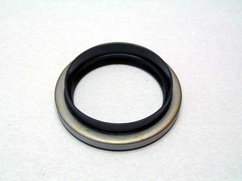 40227C8200 Nissan/Infiniti Uszczelniacz piasty przedniej