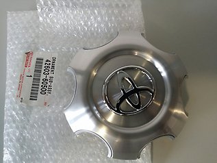 4260360500 Toyota Kołpak do obręczy koła
