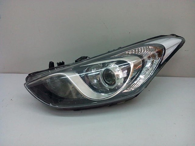 92101A6000 Hyundai/Kia Reflektor lewy