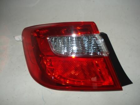 8156133550 Toyota Lampa zespolona tylna lewa zewnętrzna