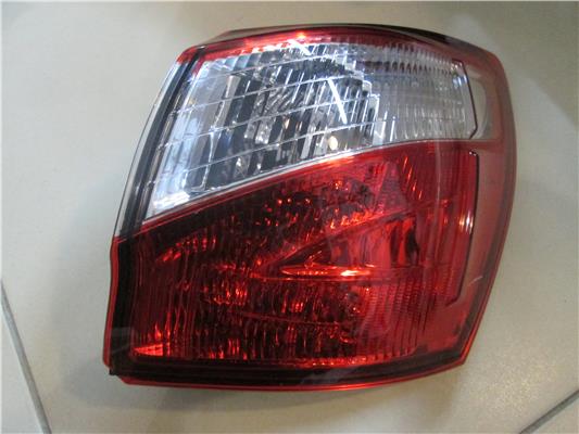 26559BR00A Nissan/Infiniti Lampa zespolona tylna lewa zewnętrzna