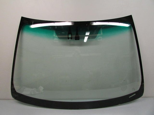 5610148241 Toyota Szyba przednia