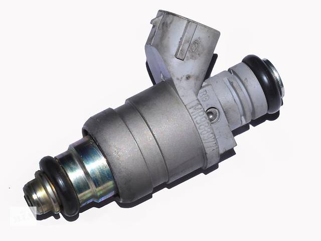 MR988977 Mitsubishi Wtryskiwacz paliwa