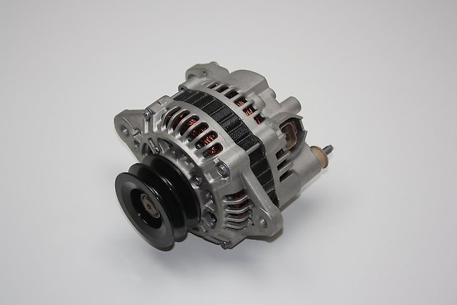 Alternator Mitsubishi Canter