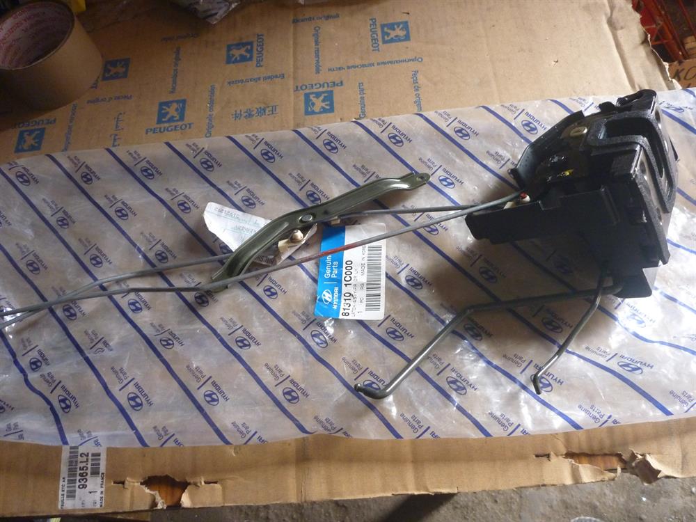 813101C000 Hyundai/Kia Zamek drzwi przednich lewych
