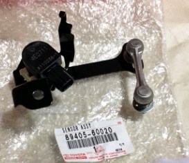 Czujnik położenia pojazdu przedni prawy Toyota 8940560020 cena, od 65,29 USD