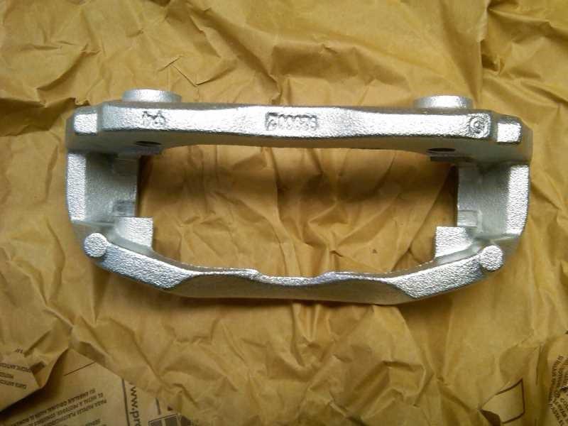 Jarzmo zacisku hamulcowego przedniego do Volkswagen Crafter 30-35 2E, 2EE, 2EK