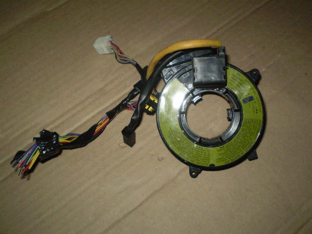 MR587756 Mitsubishi Pierścień kontaktowy AIRBAG, taśma kierownicy