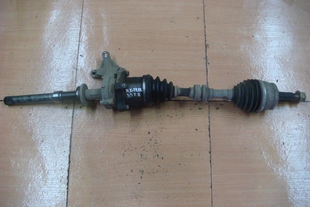 391008H710 Nissan/Infiniti Półoś napędowa przednia prawa