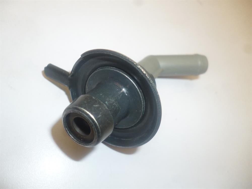 Zawór PCV odpowietrzający silnik Toyota 1220474020 cena, od 9,61 USD