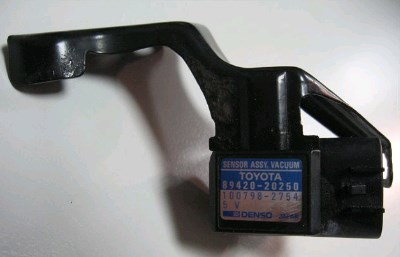 8942020250 Toyota Czujnik ciśnienia w kolektorze ssącym, MAP