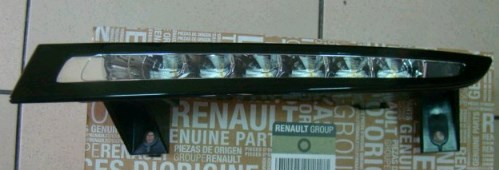 266051882R Renault (RVI) Reflektor do jazdy dziennej lewy