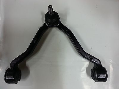 4440208000 Ssang Yong Wahacz zawieszenia przedniego prawy górny