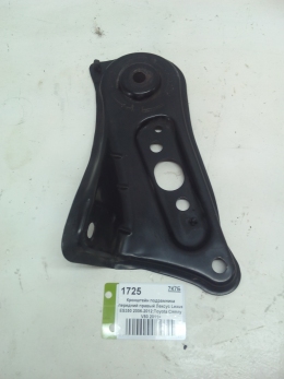 5103533030 Toyota Wspornik przedniej belki