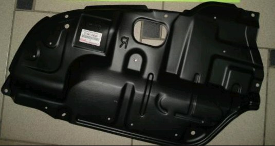 5144133040 Toyota Osłona silnika prawa