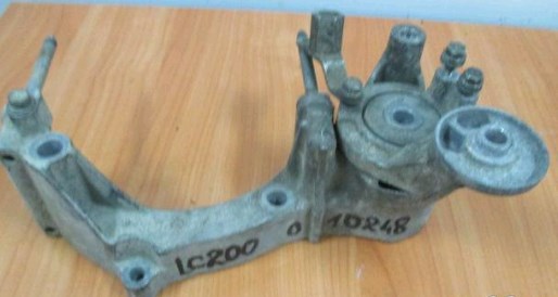 1662051011 Toyota Napinacz paska napędowego