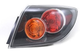 BN8F51150C Mazda lampa zespolona tylna prawa zewnętrzna