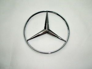 A6387580058 Mercedes emblemat na klapę bagaznika (znaczek firmowy)