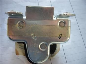 Zamek klapy bagażnika (3/5 drzwi tylnych) Opel Vectra B sedana (36) (1995 - 2002) cena, od 30,66 USD