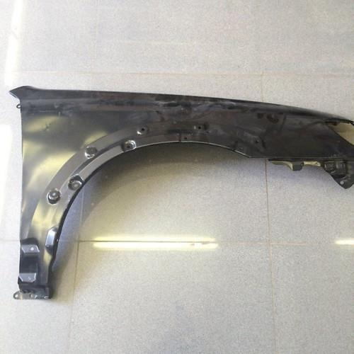 57110AG1009P Subaru Błotnik przedni prawy