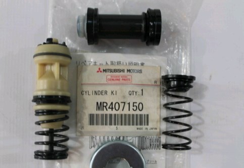 Zestaw naprawczy cylindra hamulcowego Mitsubishi Outlander