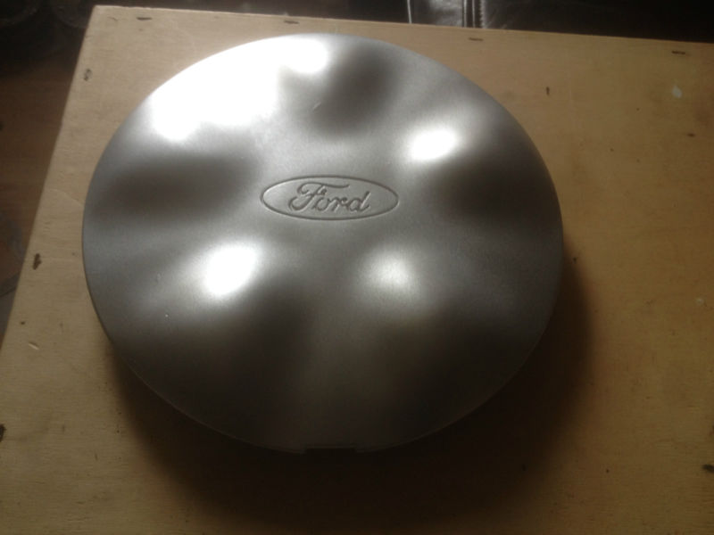 Kołpak do obręczy koła Ford 4067089 cena, od 7,22 USD