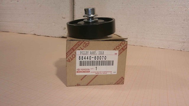 8844060070 Toyota Rolka napinacza paska napędowego