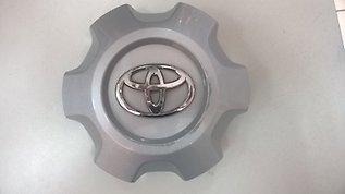 4260360261 Toyota Kołpak do obręczy koła