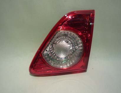 Lampa zespolona tylna prawa wewnętrzna Toyota 8158112110 cena, od 57,01 USD
