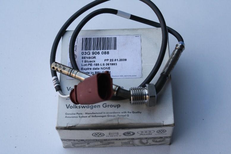 6PT010376151 HELLA Czujnik temperatury spalin, przed filtrem cząstek stałych