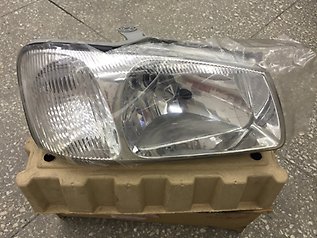 921022E020 Hyundai/Kia Reflektor prawy