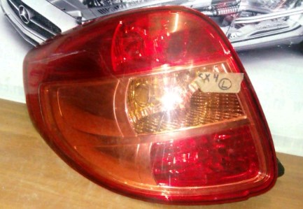 3567079J00 Suzuki Lampa zespolona tylna lewa