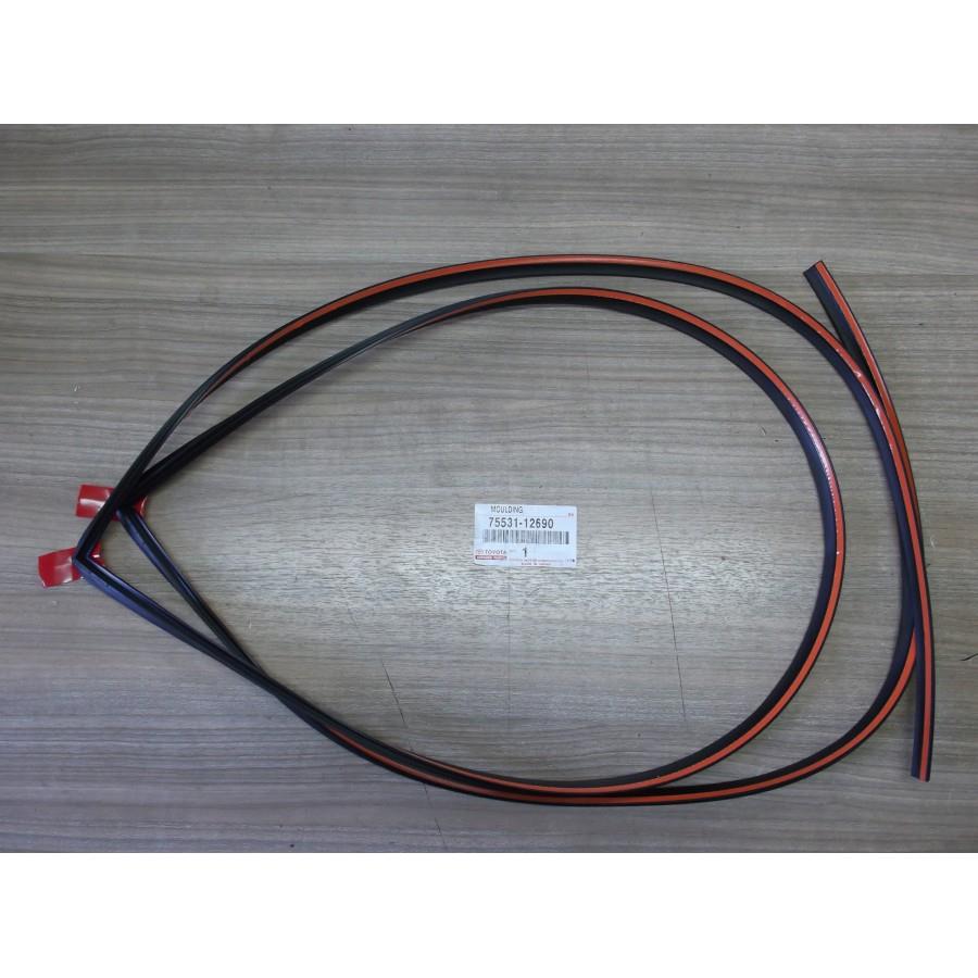 Listwa ochronna szyby przedniej do Toyota Corolla  E15