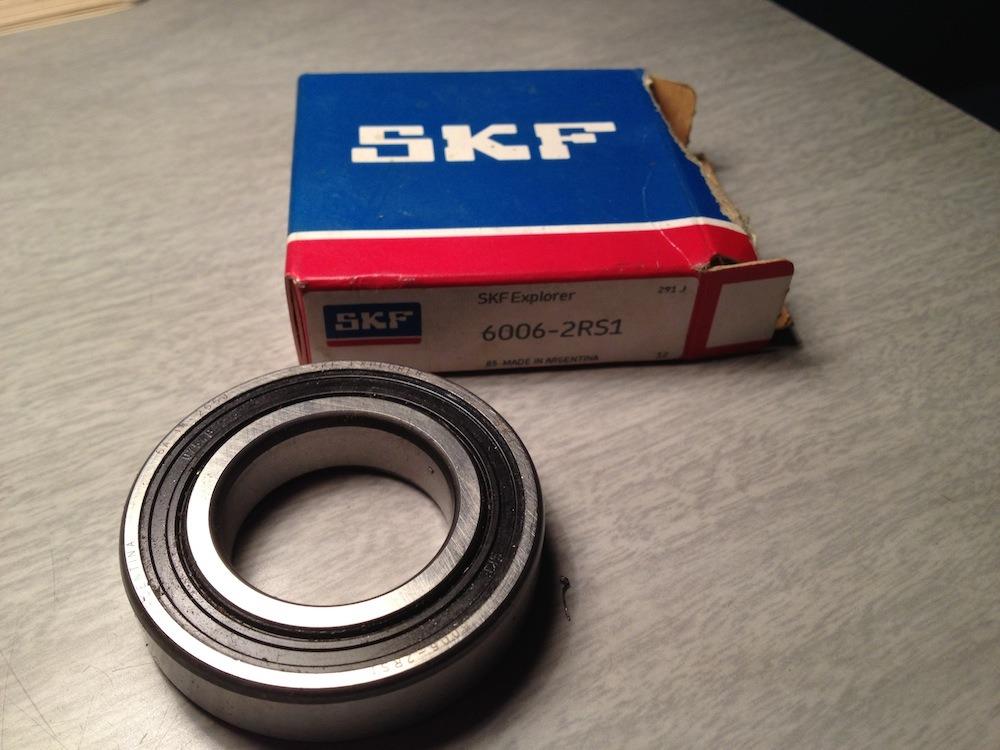 Do koszyka 6006 SKF Łożysko podwieszane wału Cardana