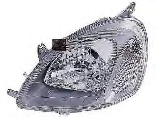 8111052021 Toyota Reflektor prawy
