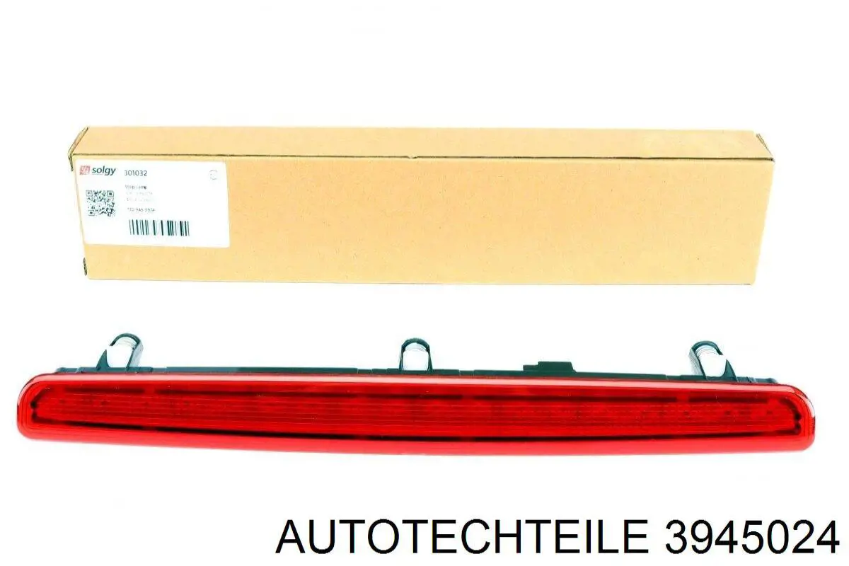 Lampa stop tylna dodatkowa Autotechteile 3945024 cena, od 27,76 USD