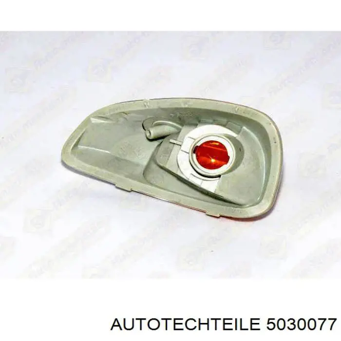 Kierunkowskaz lusterka lewy Autotechteile 5030077