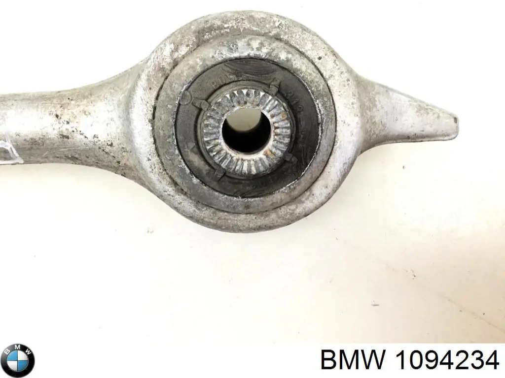 1094234 BMW Wahacz zawieszenia przedniego dolny prawy