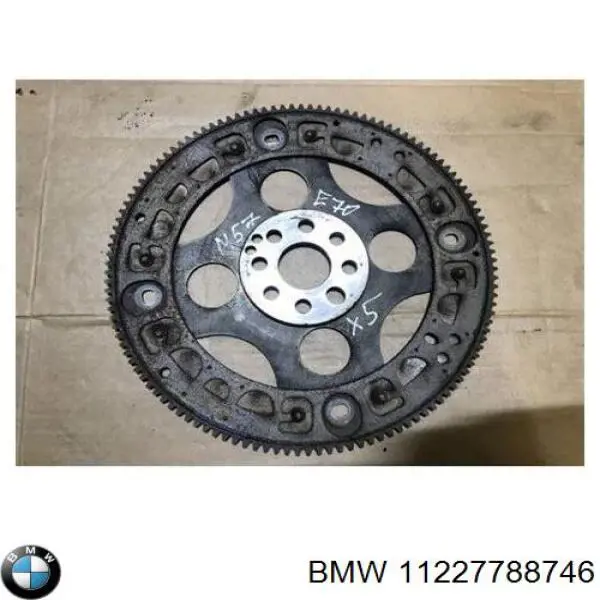 Do koszyka Koło zamachowe silnika BMW 7  E65, E66, E67